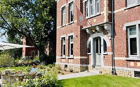 B&B Het Notarishuis - Authentiek Verblijf Nabij Maastricht