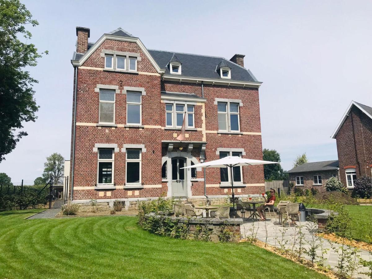 B&B Het Notarishuis - Authentiek Verblijf Nabij Maastricht Voeren Exterior foto