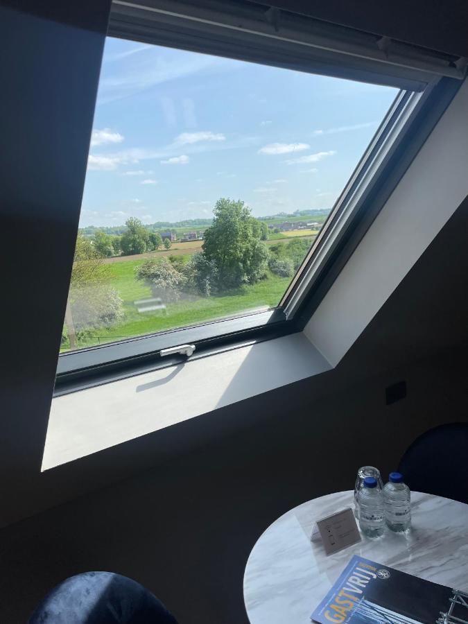 B&B Het Notarishuis - Authentiek Verblijf Nabij Maastricht Voeren Exterior foto