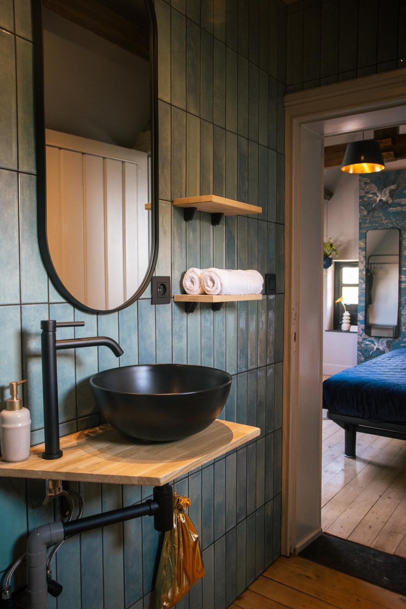 B&B Het Notarishuis - Authentiek Verblijf Nabij Maastricht Voeren Exterior foto