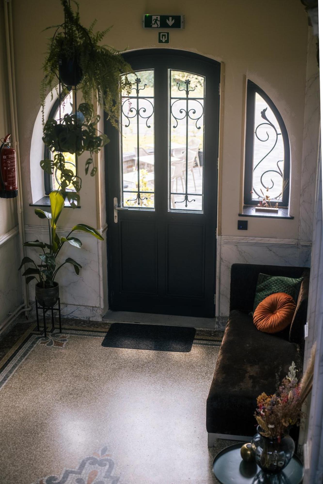B&B Het Notarishuis - Authentiek Verblijf Nabij Maastricht Voeren Exterior foto