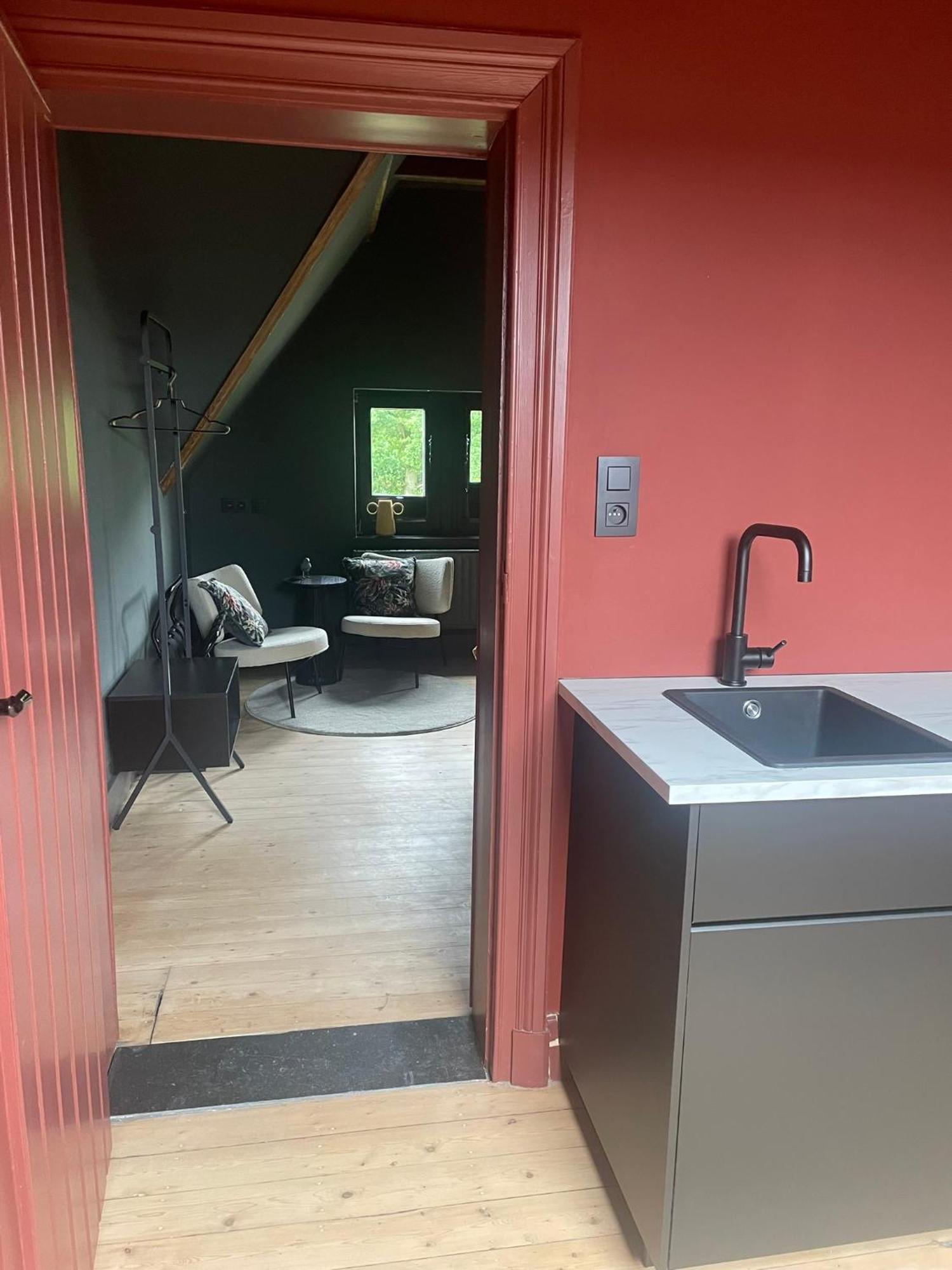 B&B Het Notarishuis - Authentiek Verblijf Nabij Maastricht Voeren Exterior foto
