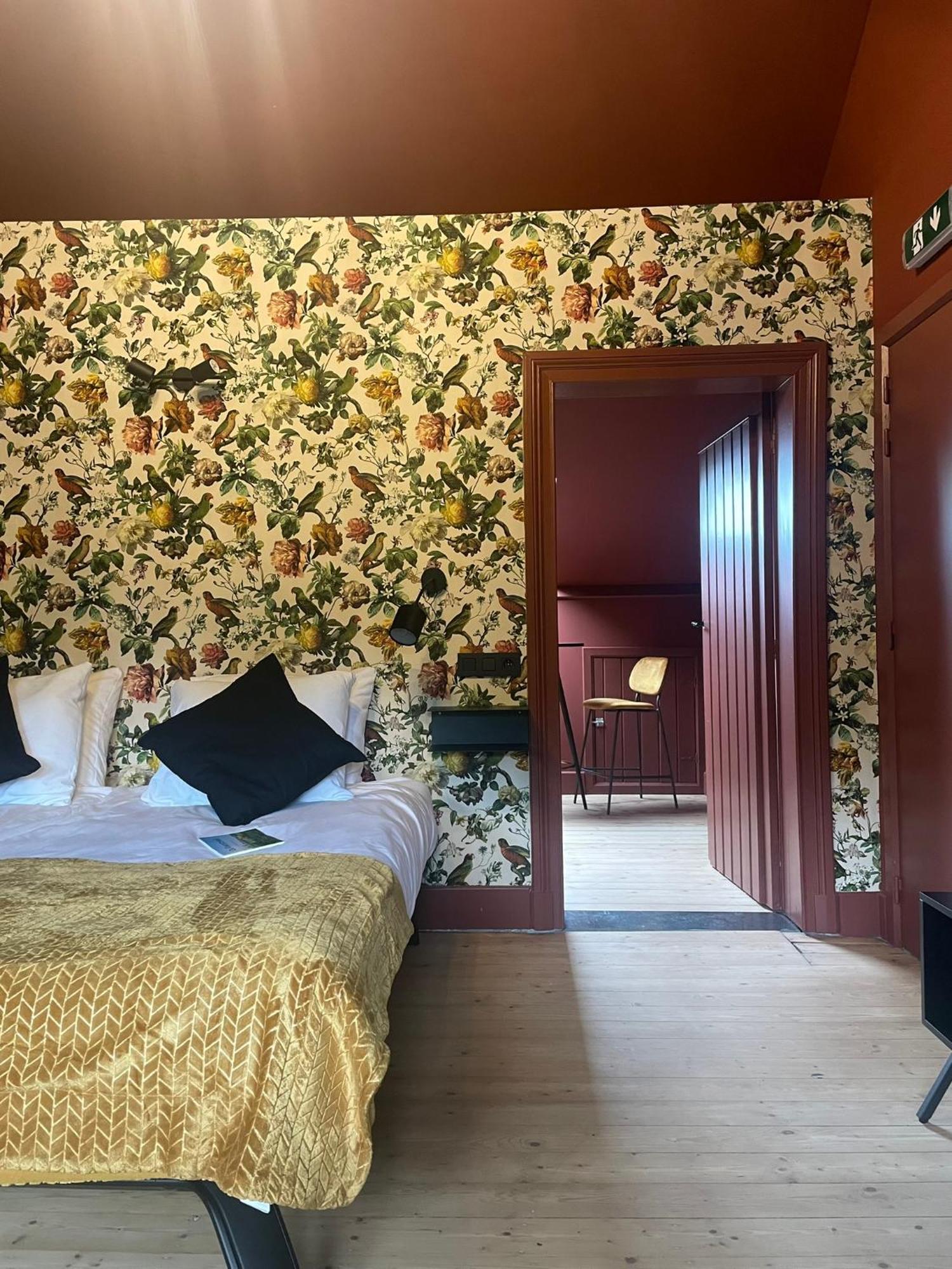 B&B Het Notarishuis - Authentiek Verblijf Nabij Maastricht Voeren Exterior foto